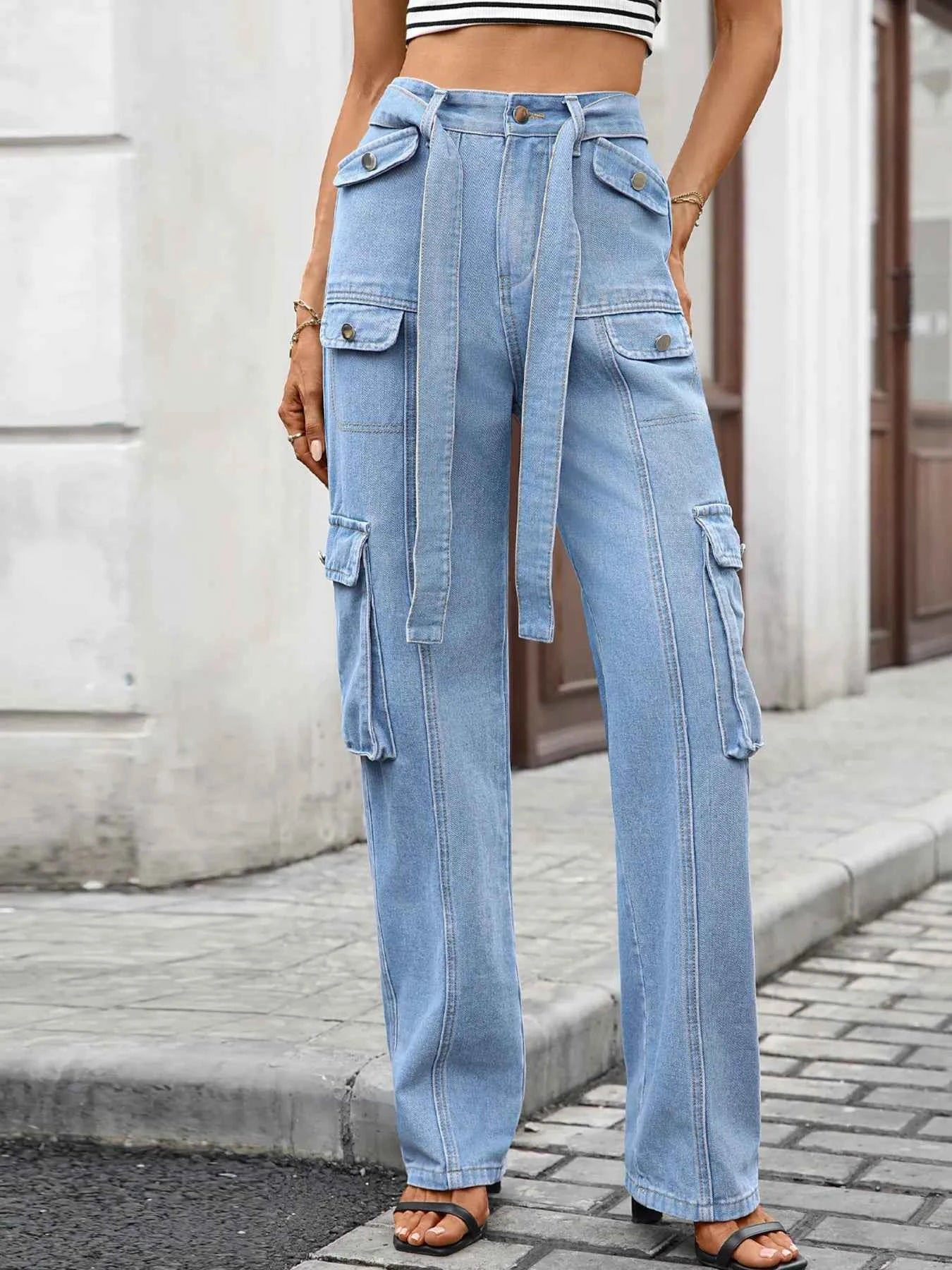 High-Waisted Cargo Jeans with Multi-Pocket Design for Ultimate Style and Comfort