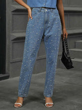 Pearl Straight Jeans with Pockets and Detail