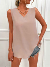 V-Neck Tunic Tank with Curved Hem for Effortless Style and Comfort